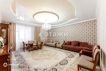 3-комнатная квартира, этаж 5 из 8, 150 м²