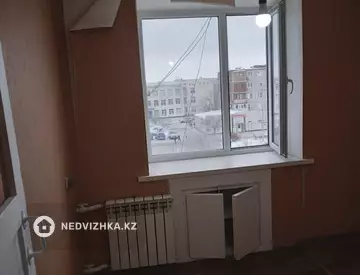 2-комнатная квартира, этаж 4 из 5, 45 м²