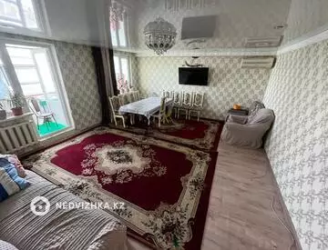 3-комнатная квартира, этаж 4 из 4, 80 м²