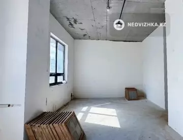 Офисное помещение, этаж 2 из 1, в жилом доме, 67 м²