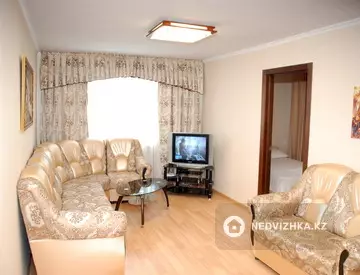 2-комнатная квартира, этаж 3 из 4, 43 м², Посуточно