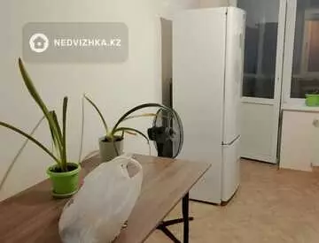 1-комнатная квартира, этаж 4 из 9, 46 м², на длительный срок