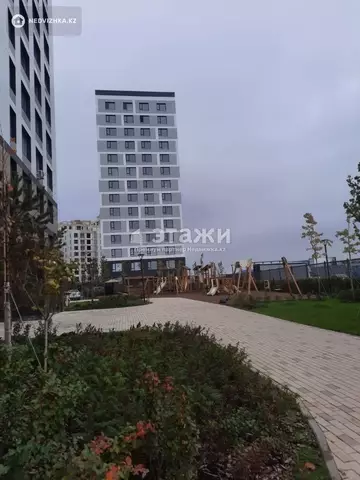 3-комнатная квартира, этаж 8 из 12, 68 м²