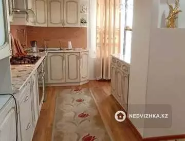 6-комнатный дом, 13 соток, 202 м²