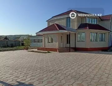 6-комнатный дом, 13 соток, 202 м²