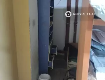 Офисное помещение, этаж 1 из 1, в жилом доме, 25 м²