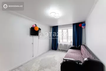 2-комнатная квартира, этаж 3 из 5, 42 м²