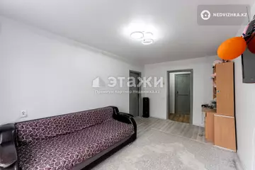 2-комнатная квартира, этаж 3 из 5, 42 м²
