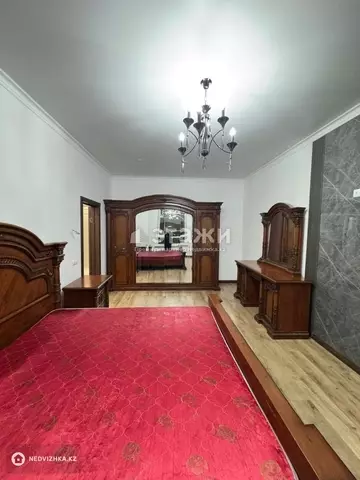 2-комнатная квартира, этаж 11 из 13, 70 м²