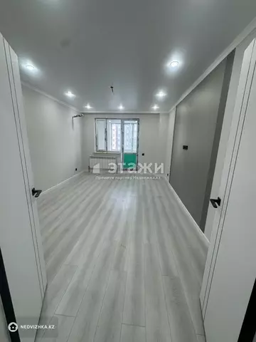 2-комнатная квартира, этаж 7 из 13, 84 м²