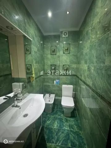 2-комнатная квартира, этаж 3 из 10, 75 м²