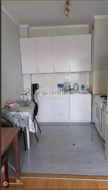 2-комнатная квартира, этаж 3 из 9, 50 м²