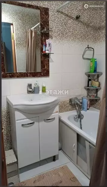 2-комнатная квартира, этаж 3 из 9, 50 м²