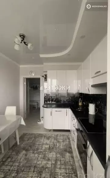 2-комнатная квартира, этаж 9 из 9, 63 м²