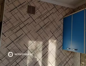 2-комнатная квартира, этаж 3 из 5, 43 м²