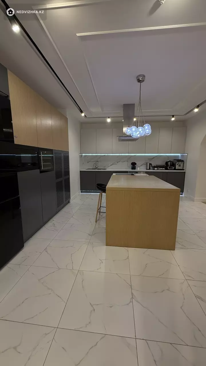 141 м², 3-комнатная квартира, этаж 8 из 15, 141 м², изображение - 1