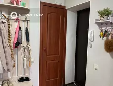 2-комнатная квартира, этаж 4 из 5, 36 м²