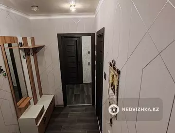 2-комнатная квартира, этаж 8 из 10, 51 м²