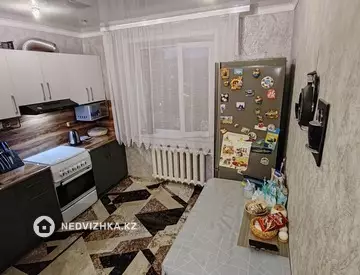 2-комнатная квартира, этаж 8 из 10, 51 м²