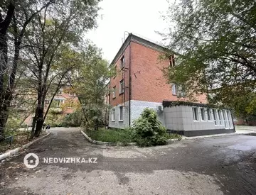 2-комнатная квартира, этаж 2 из 3, 52 м²