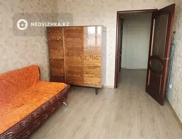 3-комнатная квартира, этаж 6 из 9, 64 м²