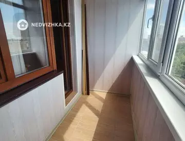 3-комнатная квартира, этаж 6 из 9, 64 м²
