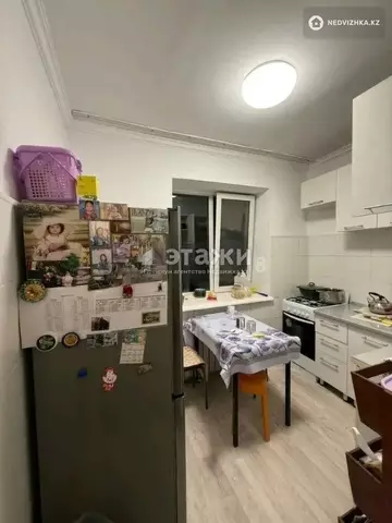 3-комнатная квартира, этаж 4 из 4, 60 м²
