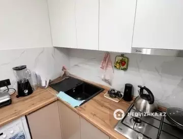 2-комнатная квартира, этаж 4 из 5, 44 м²