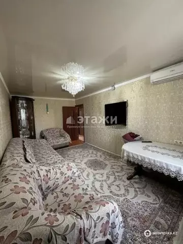 3-комнатная квартира, этаж 5 из 5, 63 м²