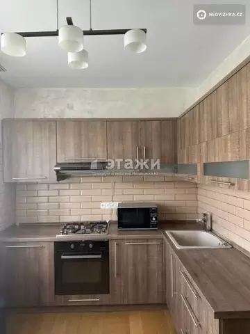 3-комнатная квартира, этаж 5 из 5, 90 м²