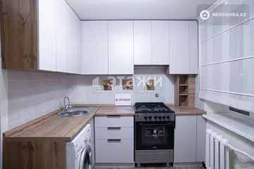 2-комнатная квартира, этаж 2 из 4, 44 м², на длительный срок