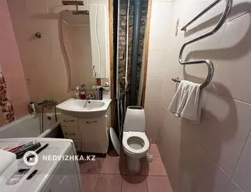 2-комнатная квартира, этаж 4 из 5, 40 м²