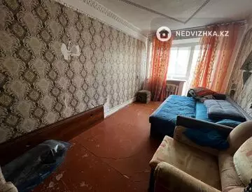 2-комнатная квартира, этаж 4 из 5, 40 м²