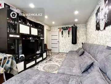 2-комнатная квартира, этаж 2 из 5, 46 м²