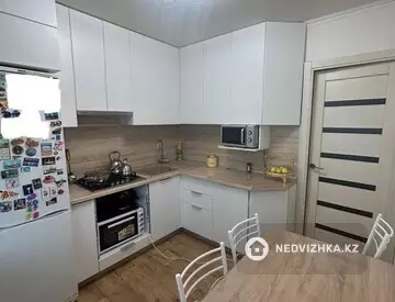 4-комнатная квартира, этаж 2 из 5, 84 м²