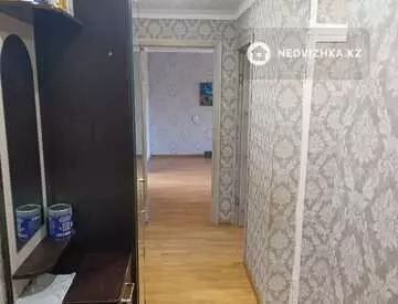 3-комнатная квартира, этаж 3 из 5, 58 м²