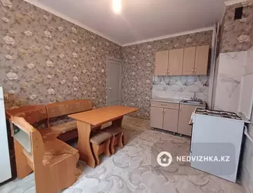 3-комнатная квартира, этаж 2 из 6, 66 м²