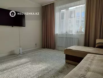 1-комнатная квартира, этаж 3 из 5, 39 м²