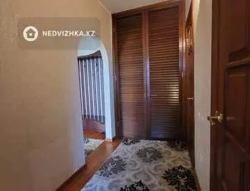 2-комнатная квартира, этаж 3 из 5, 52 м²