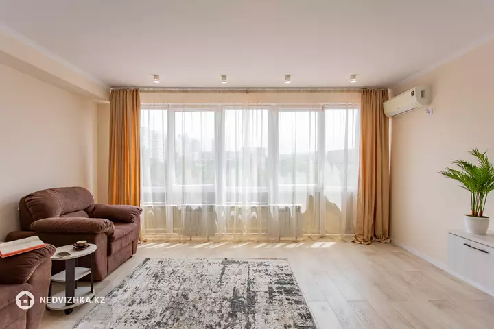 66 м², 2-комнатная квартира, этаж 6 из 12, 66 м², на длительный срок, изображение - 1