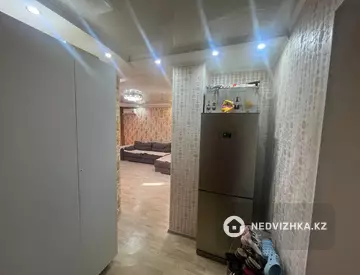 4-комнатная квартира, этаж 3 из 5, 81 м²