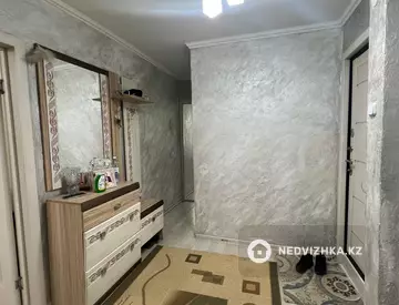 4-комнатная квартира, этаж 2 из 5, 85 м²