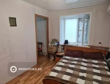 1-комнатная квартира, этаж 4 из 5, 27 м²