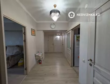 3-комнатная квартира, этаж 3 из 6, 91 м²