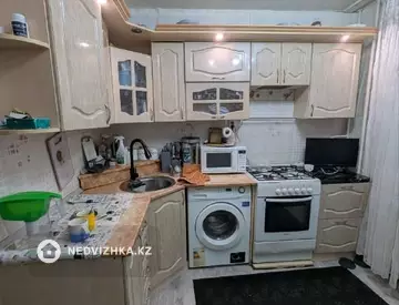 3-комнатная квартира, этаж 4 из 3, 69 м²