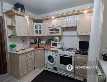 3-комнатная квартира, этаж 4 из 3, 69 м²