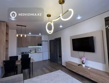 2-комнатная квартира, этаж 14 из 14, 50 м², посуточно