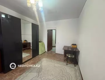 2-комнатная квартира, этаж 4 из 5, 61 м²