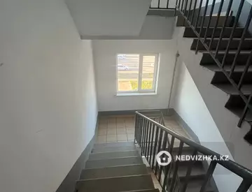 2-комнатная квартира, этаж 4 из 5, 61 м²
