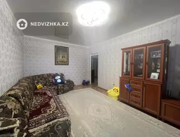 2-комнатная квартира, этаж 4 из 5, 61 м²